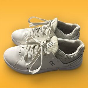 ON THE ROGER Advantage Women's Size 7.5